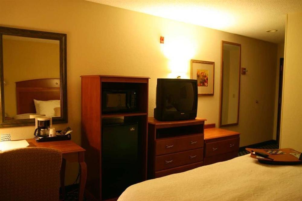 Hampton Inn Minneapolis-Burnsville Habitación foto